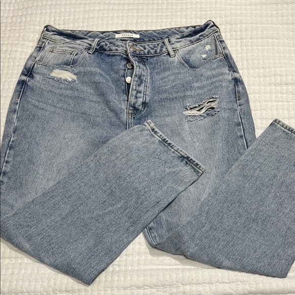 PacSun Classic Blue Straight Leg Jeans - Picture 1 of 6